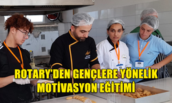 ROTARY GENÇLERE YÖNELİK MOTİVASYON EĞİTİMİ DÜZENLEDİ