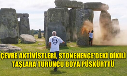 ÇEVRE EYLEMCİLERİ FOSİL YAKITLARIN KALDIRILMASI ÇAĞRISIYLA İNGİLTERE'DE STONEHENGE'İ TURUNCUYA BOYADI