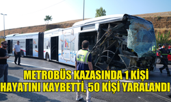 İSTANBUL KÜÇÜKÇEKMECE'DEKİ METROBÜS KAZASI… 1 KİŞİ HAYATINI KAYBETTİ, 50 KİŞİ YARALANDI