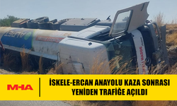 İSKELE-ERCAN ANAYOLU KAZA SONRASI YENİDEN TRAFİĞE AÇILDI