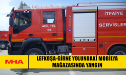 LEFKOŞA-GİRNE YOLUNDAKİ MOBİLYA MAĞAZASINDA YANGIN