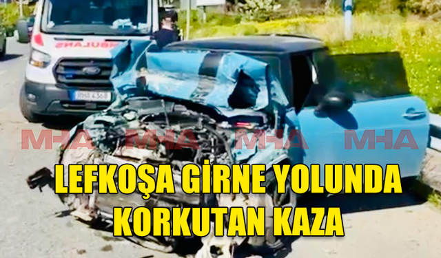 Direksiyon hakimiyetini kaybeden sürücü yol kenarındaki bariyerlere çarptı