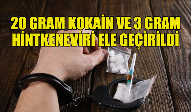 LEFKOŞA'DA ARAÇTA YAPILAN ARAMADA 20 GRAM KOKAİN VE 3 GRAM HİNTKENEVİRİ ELE GEÇİRİLDİ