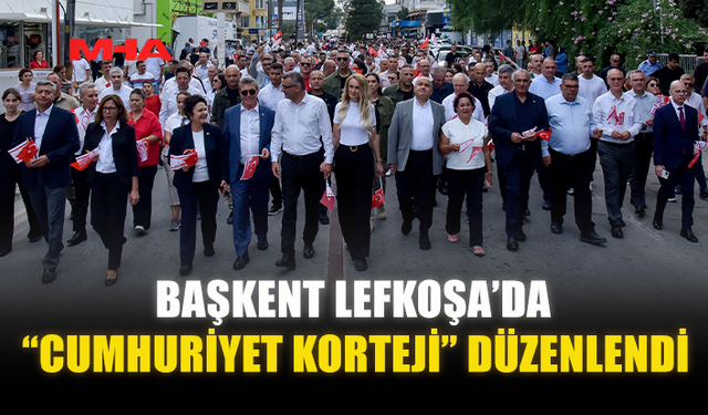 BAŞKENT LEFKOŞA’DA “CUMHURİYET KORTEJİ” DÜZENLENDİ…