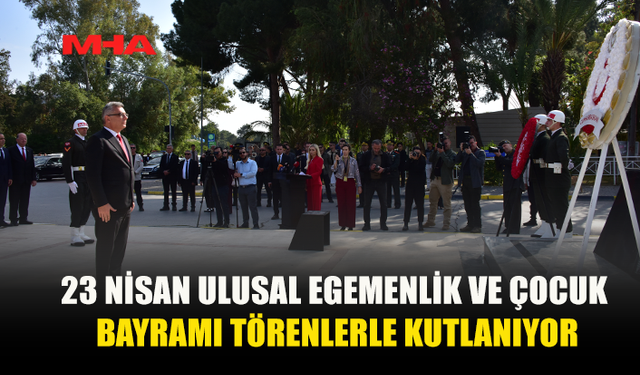 LEFKOŞA ATATÜRK ANITI’NDA TÖREN DÜZENLENDİ