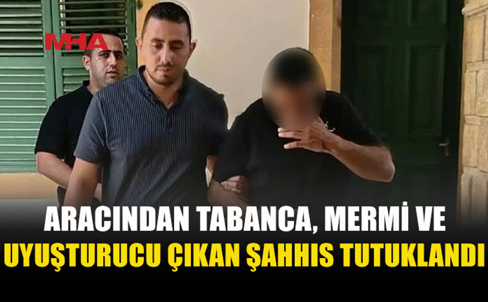 ALKOLLÜ SÜRÜCÜNÜN ARACINDAN TABANCA‚ MERMİ VE UYUŞTURUCU ÇIKTI