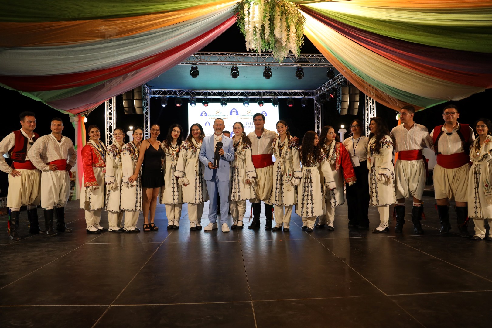 Halk Danslari Gala Gecesi̇7